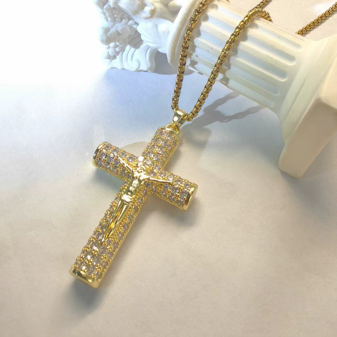 CROSS PENDANT NECKLACE