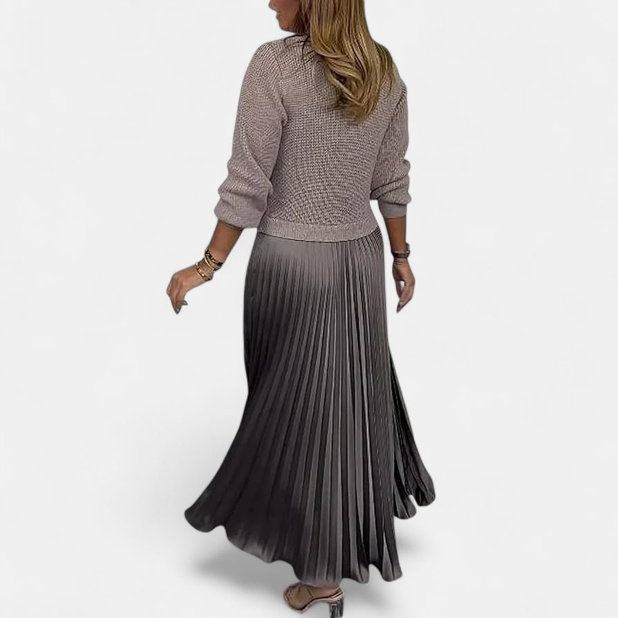 AOIFE | ELEGANT MAXI DRESS WITH PLEATED SKIRT