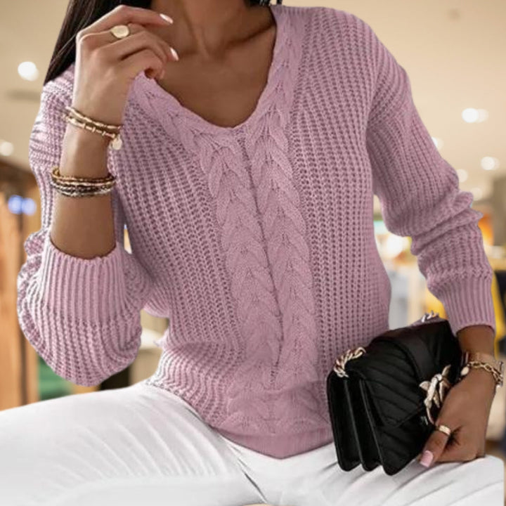 ISLA | CABLE KNIT V-NECK SWEATER