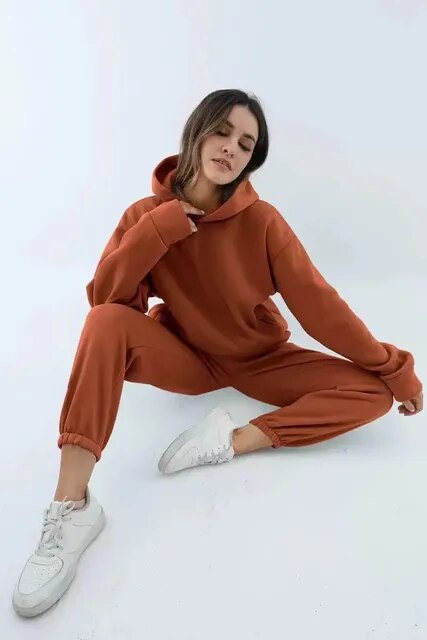 ELVINA | HOODIE AND JOGGERS SET FOR WOMEN