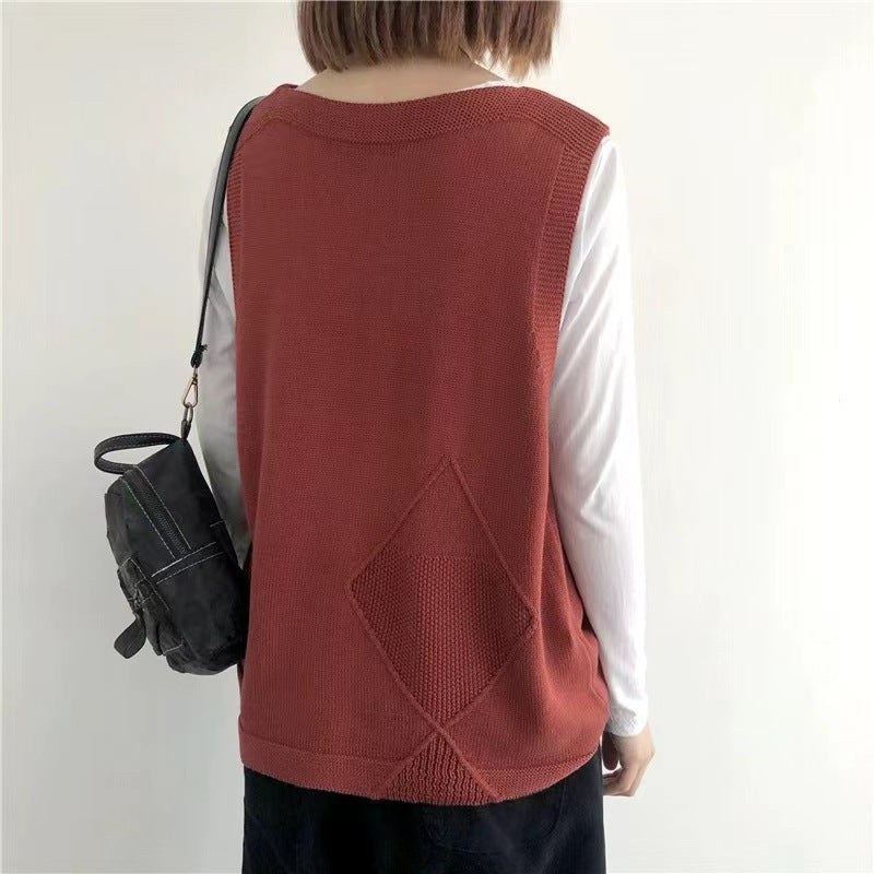 LUCIE | RETRO V-NECK KNITTED VEST