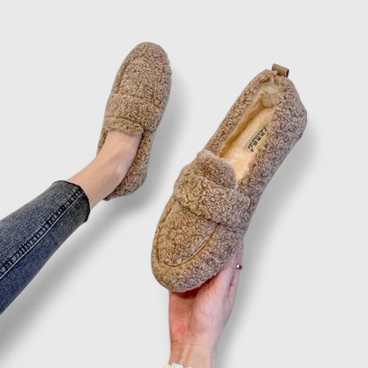 MAELLA | WARM SLIPPERS WITH ELEGANT DESIGN