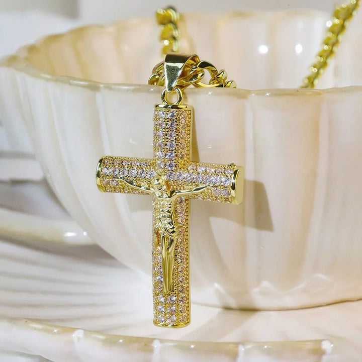 CROSS PENDANT NECKLACE